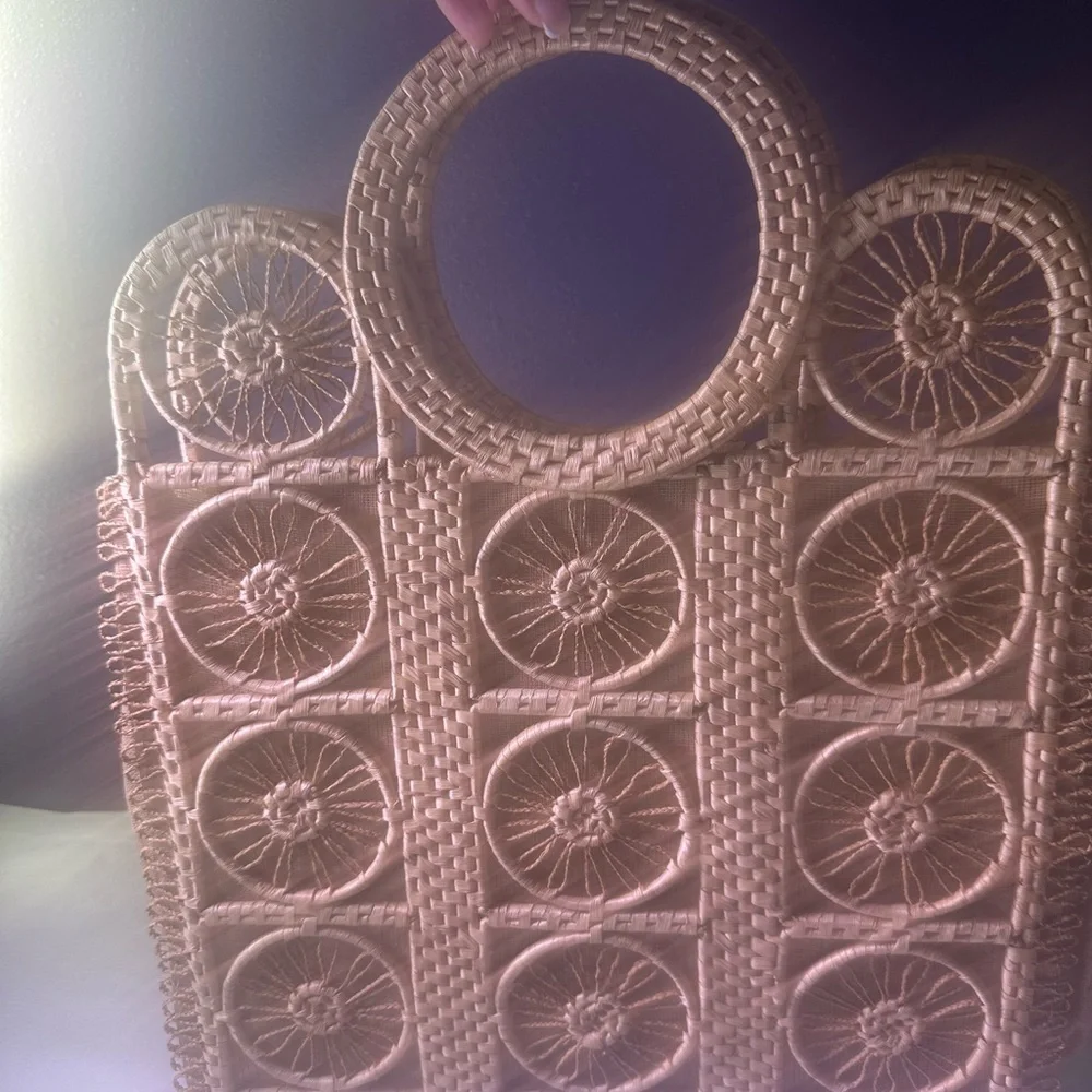 Elegant Tan Woven Women's Bag